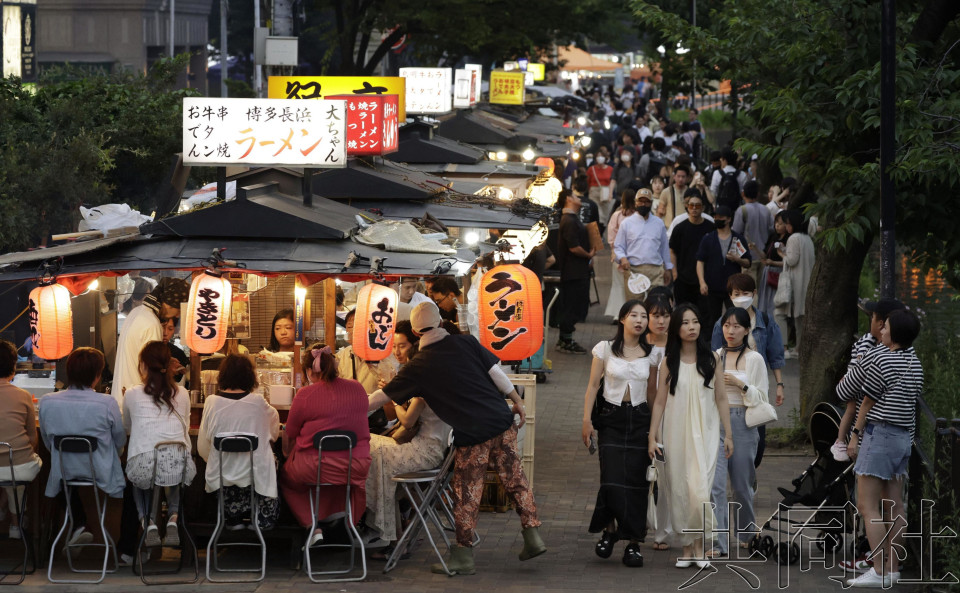 话题：福冈摆摊条例施行10年 街边小吃店成旅游特色