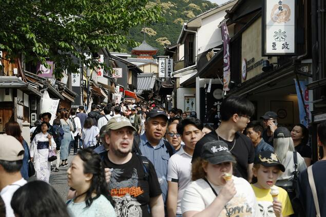 调查显示7都道府县访日游客集中 经济效应限于局部
