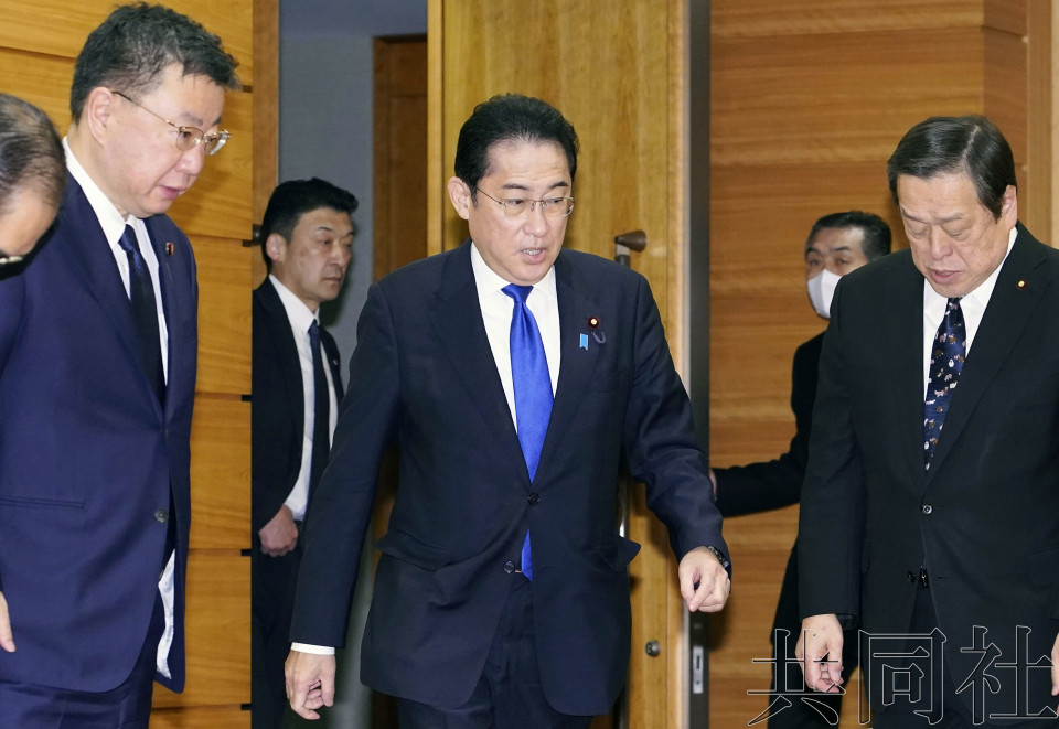 日本内阁敲定约2.2万亿日元的物价和新冠对策