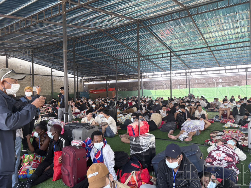 缅甸克伦边防军拟解救电诈窝点被困外国人