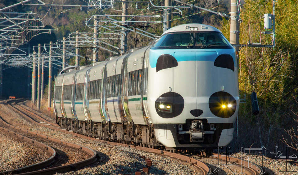 JR西日本称熊猫还给中国后仍运行“熊猫黑潮”号