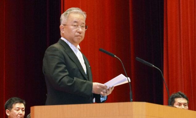 防卫大学校校长吉田向新生致辞 曾任统合幕僚长