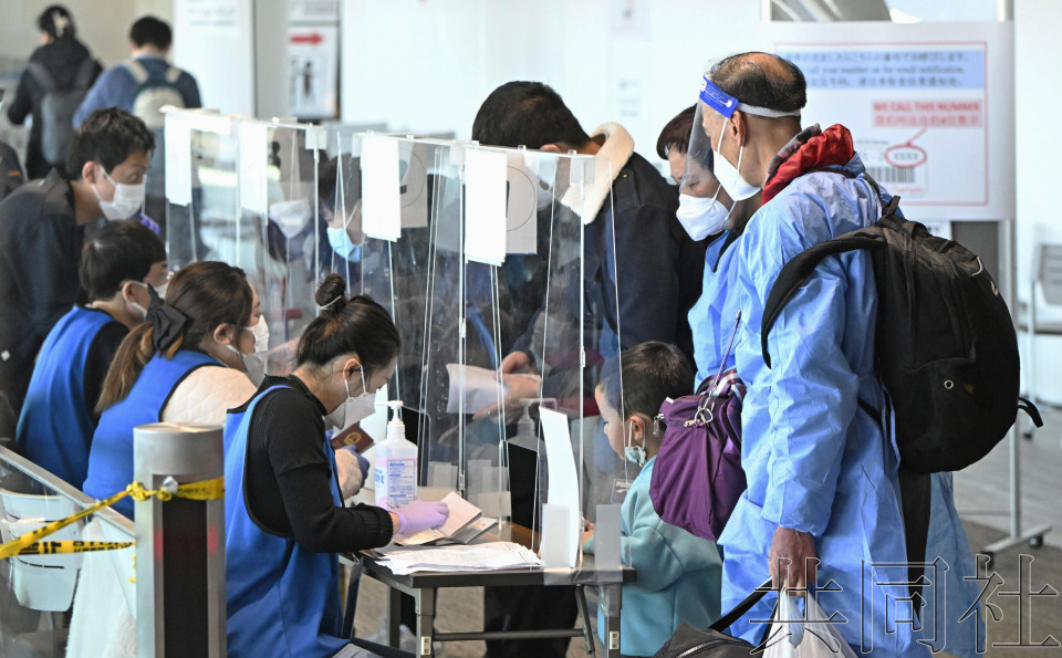 详讯：日本拟最快2月放宽从中国入境的防疫措施