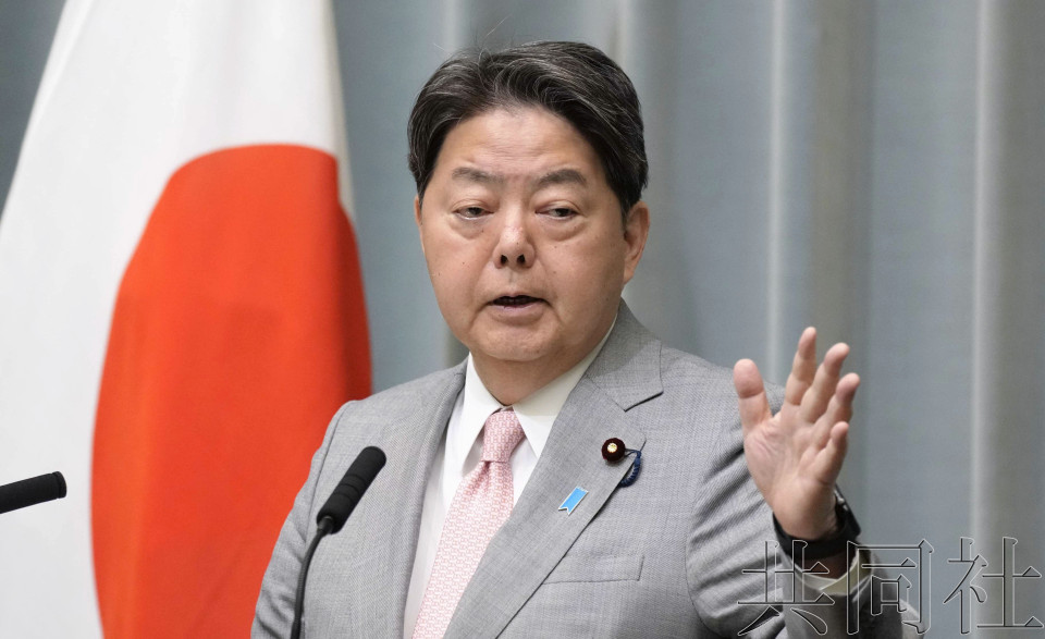 日官房长官提醒尖阁周边观光飞行应考虑安全