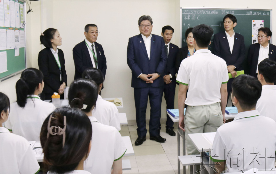 在日外国人数达322万人创新高