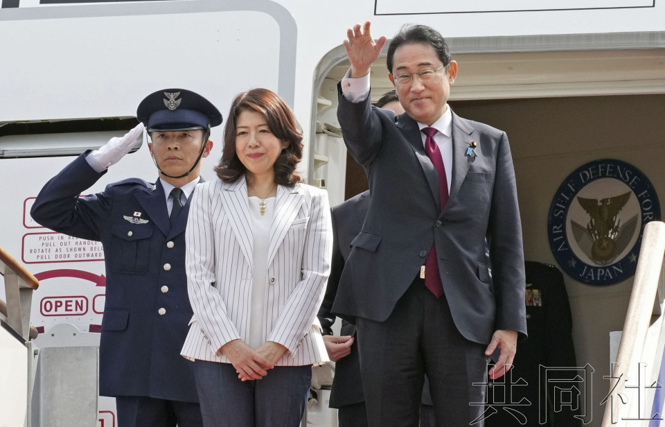 日本首相岸田与韩国首尔大学学生座谈