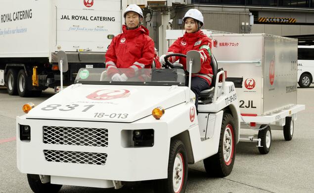 日本机场首次允许外籍员工持外国驾照驾驶作业车辆
