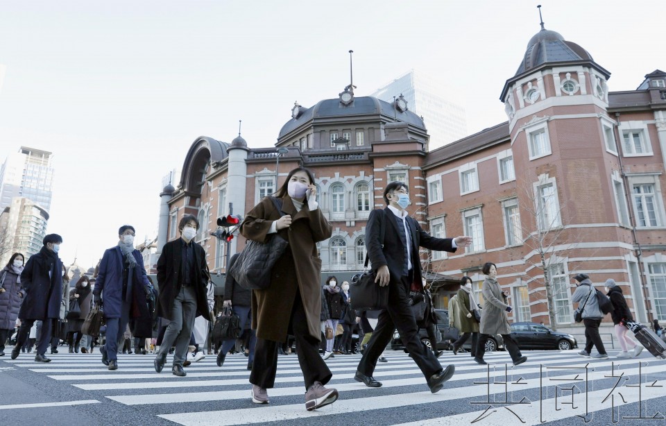 日本单月新冠死亡人数首次超过1万人